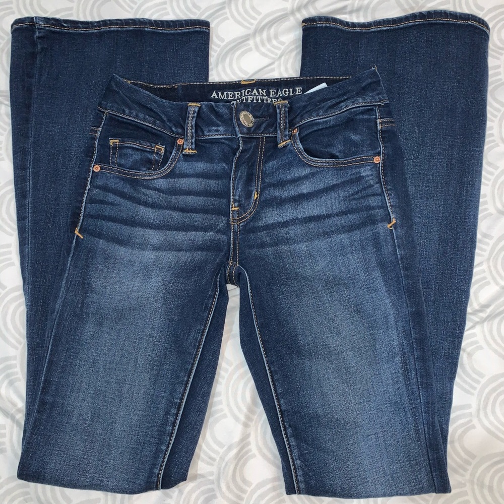 Flared American Eagle (Dark) Blue Jeans